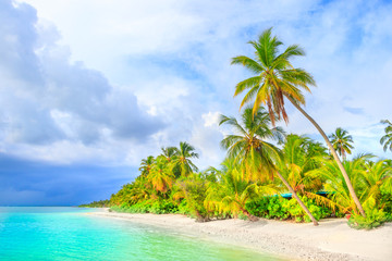 Fototapeta na wymiar At the beach on Maldives