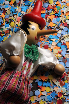 Pinocchio Pinocho Пиноккио بينوكيو Pinokio 匹诺曹 피노키오 पिनोकियो Pinokyo 
