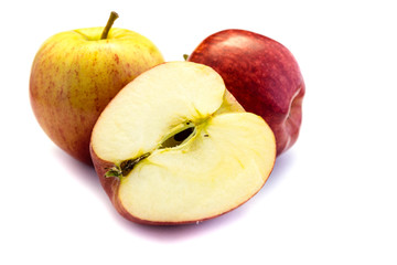 Apfel Äpfel isoliert freigestellt auf weißen Hintergrund, Freisteller
