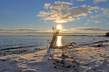 Sonnenuntergang am Südstrand in Göhren im Winter