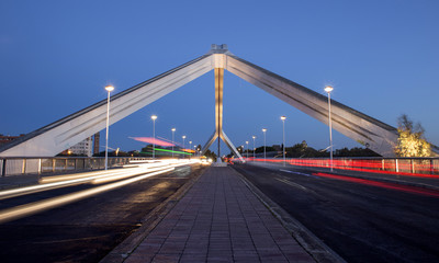 Puente de la Barqueta, en la ciudad de Sevilla, Andalucía, España