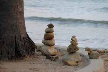 Fototapeta premium Piles of stones at Ventura Beach