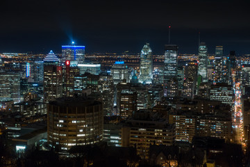 Fototapeta na wymiar Montreal Downtown Skyline Night