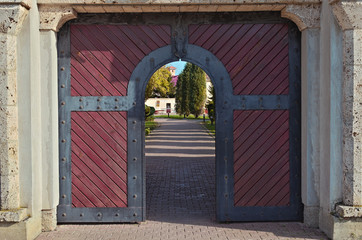 Fototapeta premium Entrance into monastery complex in Kovilj, Serbia