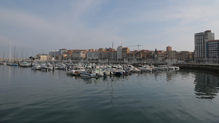 Fototapeta na wymiar Puerto deportivo de Gijón, Asturias