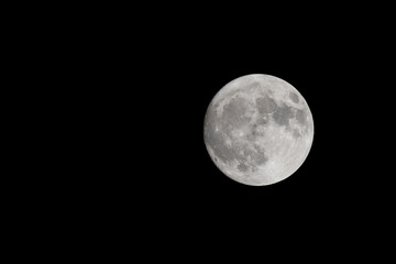 Vollmond über Deutschland