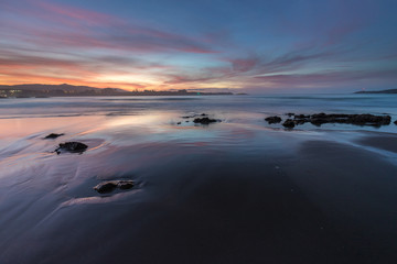 Fototapeta na wymiar spectacular sunset on the coast of Galicia