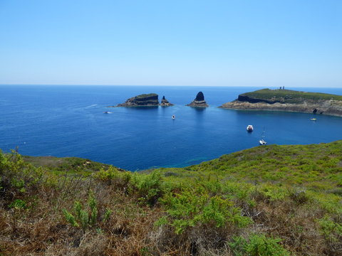 Reserva marina de las Islas Columbretes pertenecientes a Castellon (Comunidad Valenciana, España)