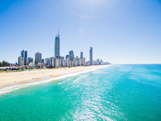 Fototapeta premium An aerial view of the Surfers Paradise skyline on a clear day in Queensland, Australia