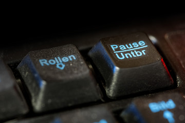 Computertastatur mit Wort Pause