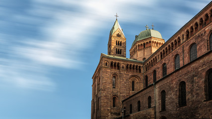 Der Kaiser Dom in Speyer mit Freifläche für Text