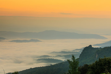 Fototapeta na wymiar Doy-sa-merh-dow, Landscape sea of mist in national park of Nan province Thailand.