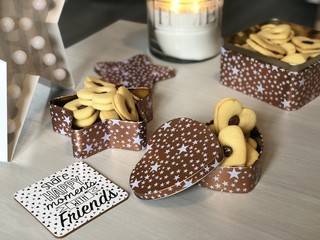 Cake biscuit cookies