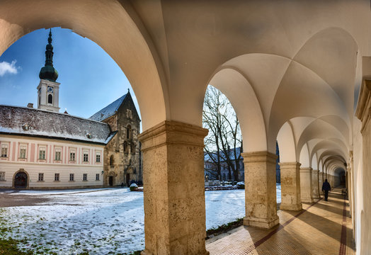 Innenhof und Kreuzgang Stift Heiligenkreuz