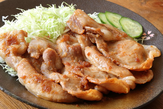 豚肉の生姜焼き　Sauteed pork with ginger sauce