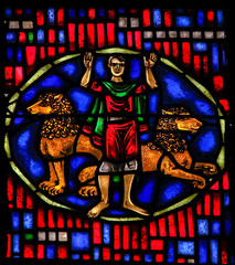 Obraz premium Stained Glass in Worms - Daniel in the Lions Den