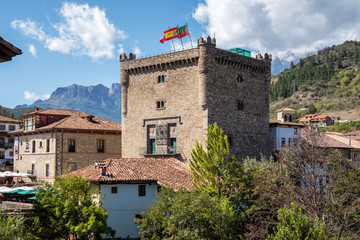 Spanien - Kantabrien - Potes in den Picos de Europa - Torre del Infantado