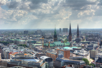 Obraz premium Über den Dächern von Hamburg