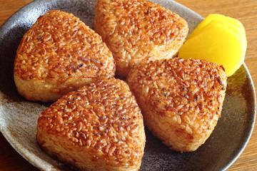焼きおにぎり　Grilled rice balls