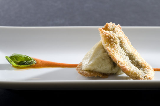 emparedado de anchoa y berenjena fria