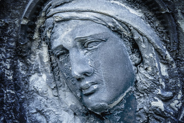 Fototapeta na wymiar Virgin Mary statue. (Religion, faith, suffering, love concept)