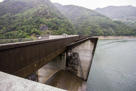 The Contra Dam, also known as the Verzasca Dam or the Locarno Dam, an arch dam on the Verzasca River in Ticino, Switzerland. A popular bungee jumping venue after the James Bond film GoldenEye