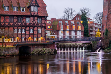 Lüneburg - Ilmenauwehr und Lüner Mühle im Advent