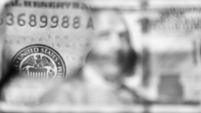 Checking a bank note