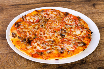 Mushroom pizza with cheese