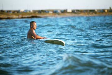 The man at paddleboard