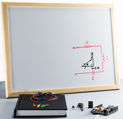 Whiteboard for school education of digital circuit design - 183233519