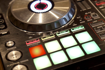 Lavoro di Disc jockey