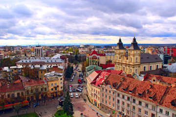 Obraz premium Ivano-Frankivsk from a bird's eye view with dark clouds up
