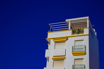 White house. Traditional Spanish architecture. Estepona, Costa del Sol, Andalusia, Sapin.