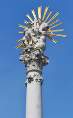 Fototapeta premium Dreifaltigkeitssäule in Tulln an der Donau