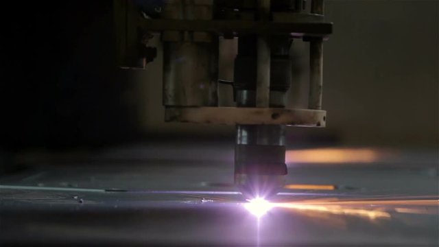 Close up plasma cutter