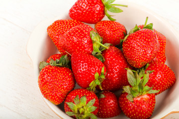 Strawberry in the bowl