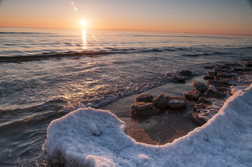 Schnee und Eis auf Rügen, der größten Insel Deutschlands, zugehörig zu Mecklenburg-Vorpommern 
