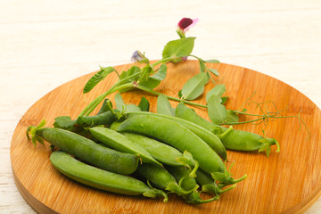 Ripe green peas