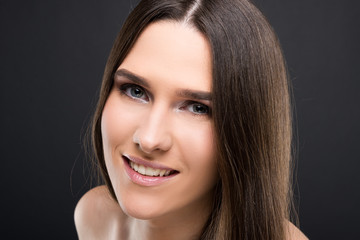 Obraz premium Young beautiful woman with perfect skin