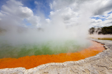 vulkanischer See in Roturoa, Neuseeland, Nordinsel