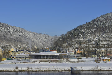 Blick auf Bad Schandau im Winter