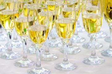 champagne glasses