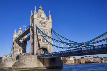 Fototapeta na wymiar Tower Bridge on the River Thames in Tower Hamlets London England UK