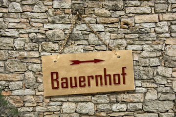 Fototapeta premium Schild 235 - Bauernhof