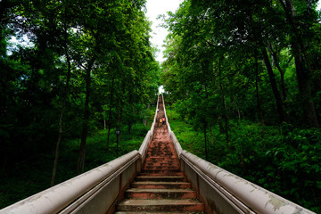 Obraz premium Staircase to Buddha