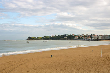 Fototapeta na wymiar the coast and beach of saint jean de luz