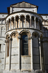 Fototapeta na wymiar Abside du Duomo de Lucca en Toscane, Italie