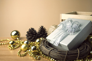 gift with chrismas prop decor