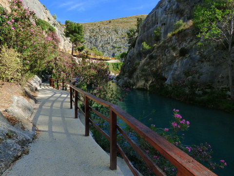 Pou Clar en Ontinyent  / Onteniente (Valencia) Paraje natural con Piscinas naturales, lagos y pozas cerca de Alicante (Espa&ntilde;a)